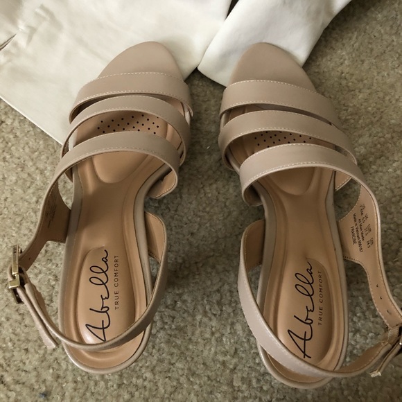 abella sandals